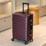 OJ802 wheels aluminum frame travel bag